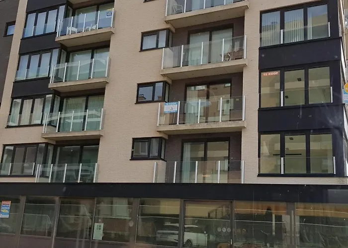 Koksijde Zeedijk La Digue 101 Appartement Met Garage - Frontaal Zeezicht - Adult Only