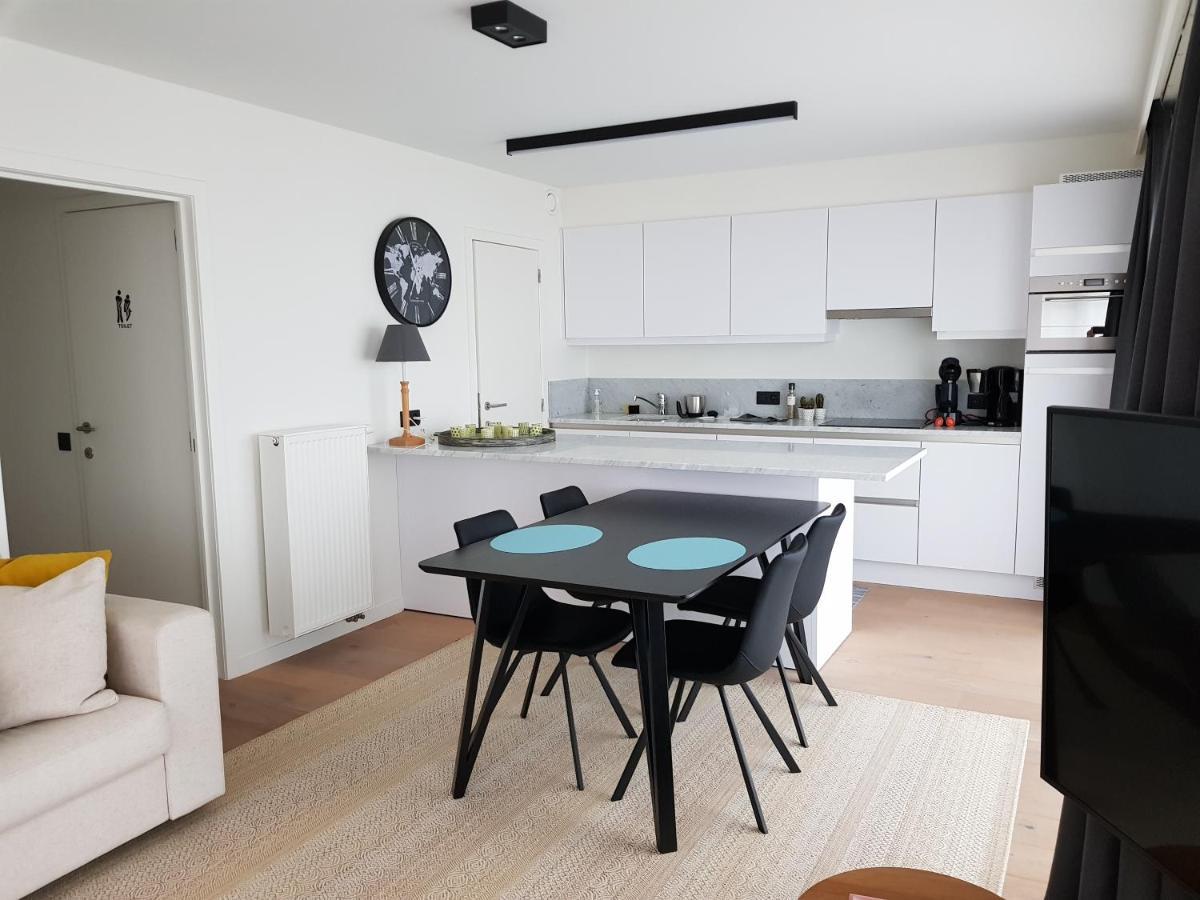 Apartamento Zeedijk La Digue 101 Met Garage - Frontaal Zeezicht - Adult Only Koksijde